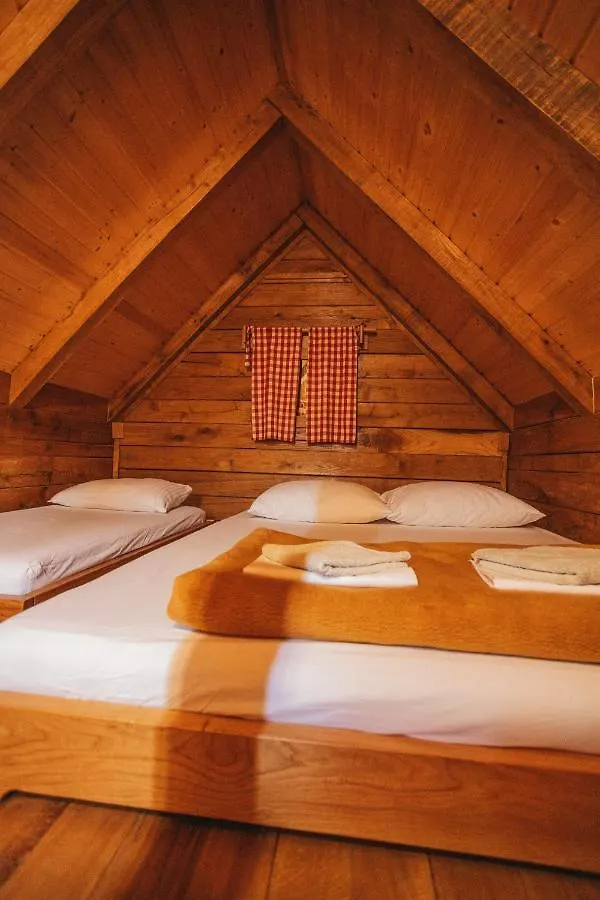 Lodge River huts Zrmanja Obrovac