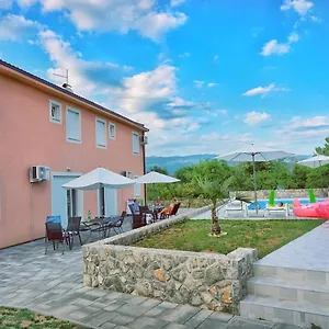 Kuk Apartmán Šilo
